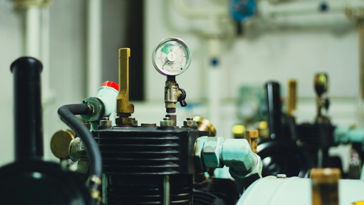 Rotary Screw Air Compressor 15 HP
